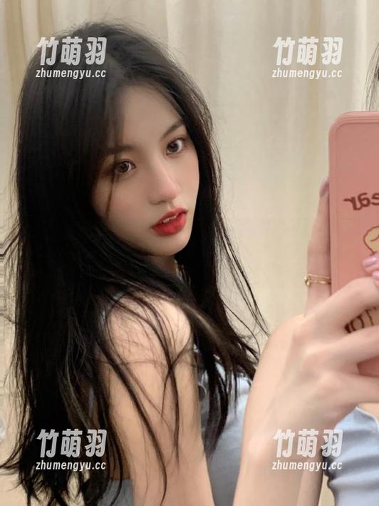 喵写真全新白丝图集更新！优雅气质引领时尚潮流.txt