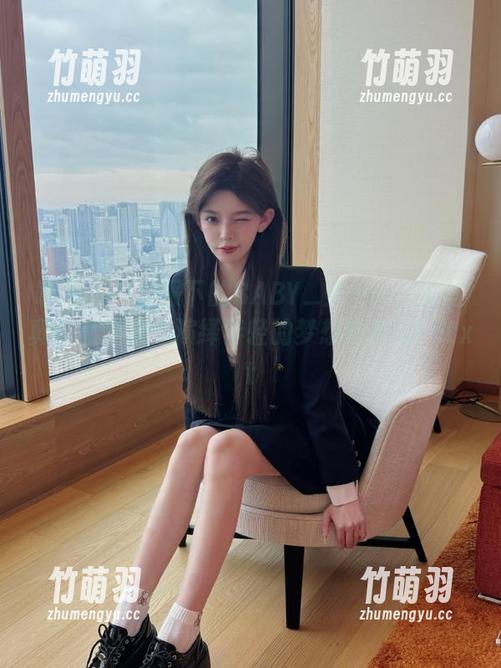 嗲囡囡 - 校服下的BABY_柒——全新写真作品全集，演绎年轻的梦想与激情！.txt