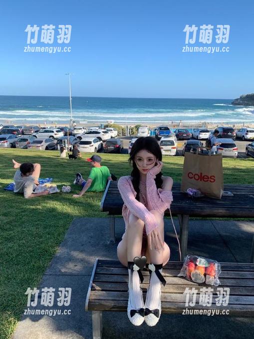 嗲囡囡 - 欣欣RubybabyJK无圣光写真合集：用艺术捕捉她的梦幻时光与青春岁月.txt