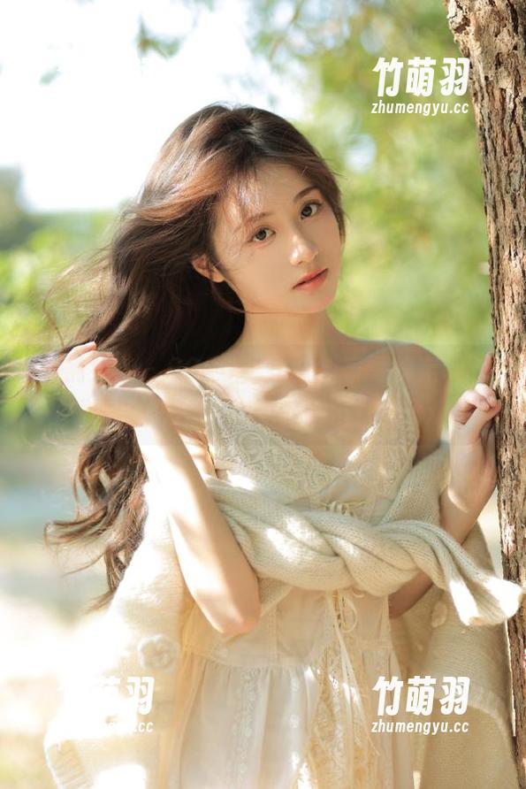 头条女神 - COCO兔女郎独家写真定制，为您呈现不一样的性感与优雅.txt
