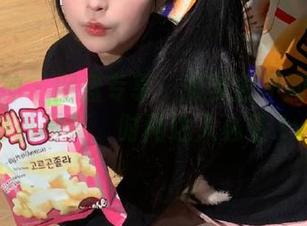 头条女神 – 网盘专享：张梦艺不同风格牛仔裤写真，时尚达人必看.txt