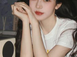 头条女神 – 杜菲菲校服私拍特辑，绝美美图捕捉青春时光.txt