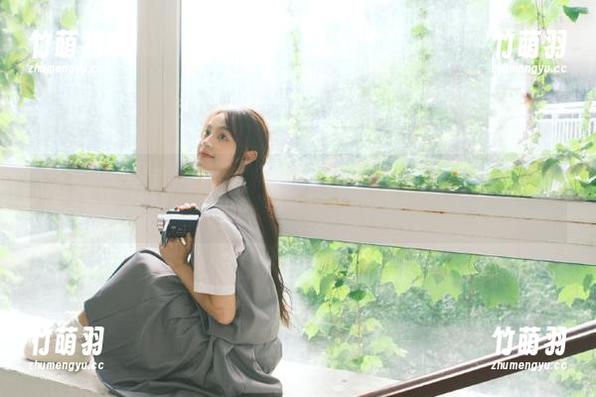 头条女神 - 暖心居家：蔡楠私拍合集，带你走进她的日常生活之美.txt