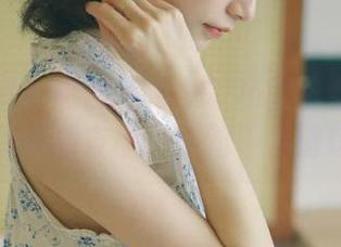 头条女神 – 限时免费获取马丽华女友原图，惊艳你的朋友圈，绝对不容错过！.txt