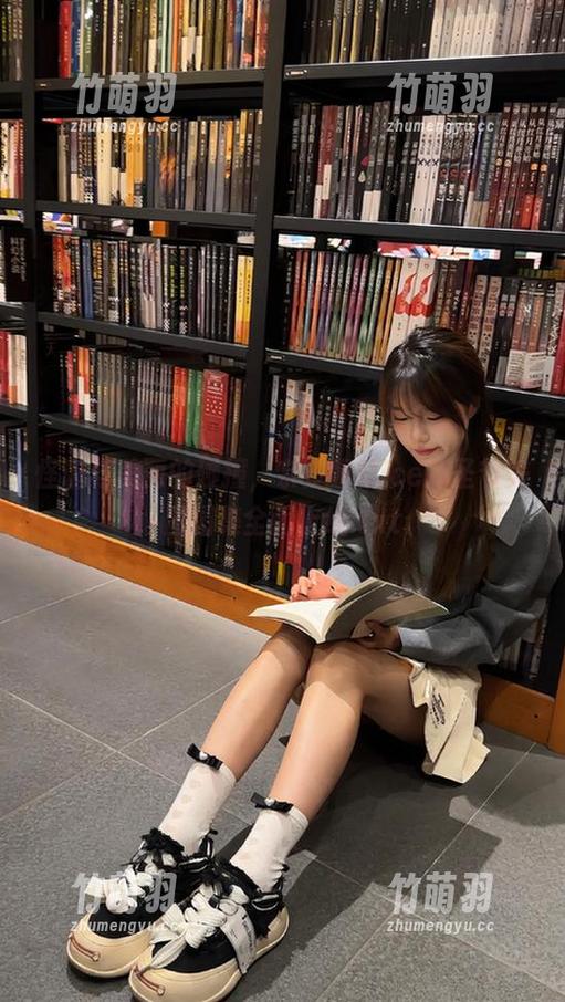 怪诞与美丽的碰撞，奈汐酱Nice万圣节美图图集全面上线.txt