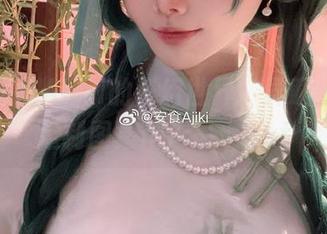 走进安食Ajiki的奇幻世界：异瞳小魅魔定制图集精彩呈现.txt