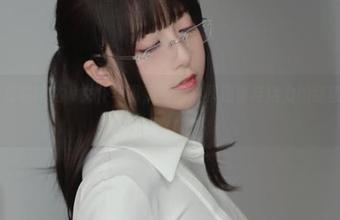 最新小容仔咕咕咕w女仆写真，与你共享温馨与活力的甜蜜瞬间！.txt