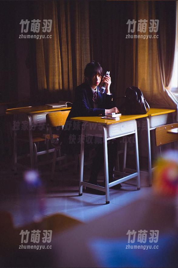 独家分享：小野妹子w学妹写真免费供你下载，快来收藏吧！.txt
