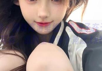 尤果网 – 精致高清壁纸：李凌子在天台的写真，细腻呈现每个角度.txt