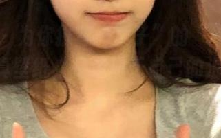 尤果网 – 为你推荐“栗子”的“单身情人节”写真壁纸，打造属于自己的浪漫瞬间.txt