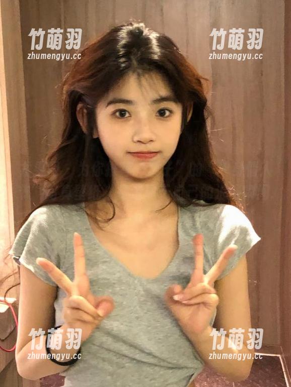 尤果网 - 为你推荐“栗子”的“单身情人节”写真壁纸，打造属于自己的浪漫瞬间.txt