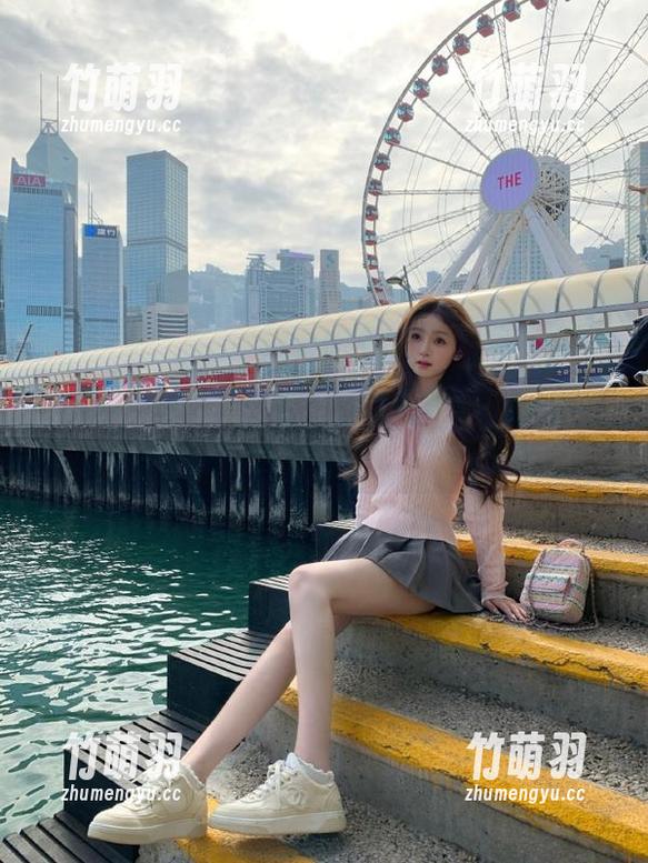 尤果网 - 王轶玲奶牛写真作品集，带你领略不一样的艺术资源之旅.txt