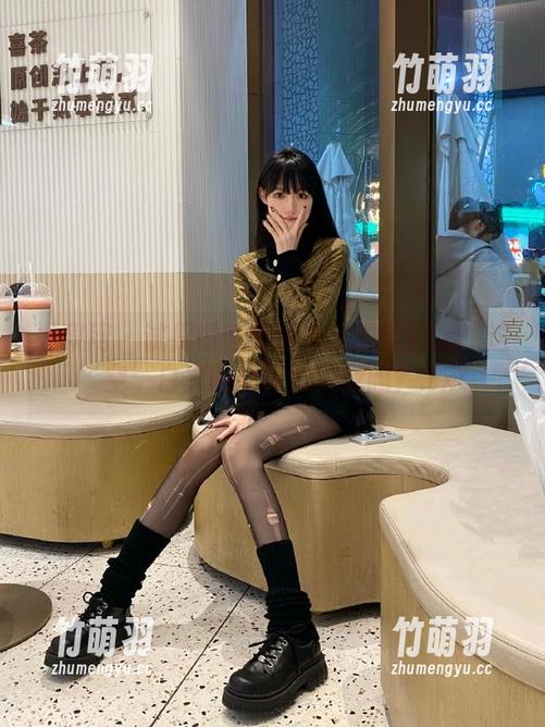 尤果网 - 试探谭晓彤的私房镂空作品：这‘空’白真的能吸引眼球吗？.txt