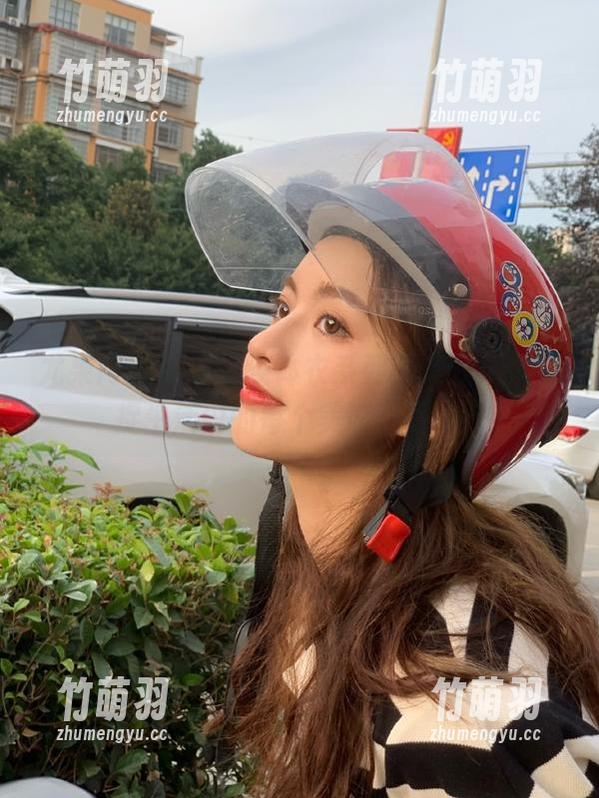 尤果网 - 韩乐优连体衣系列图集分享，捕捉生活中的每个美好瞬间.txt