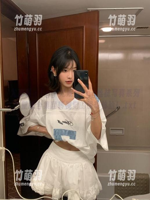 尤蜜荟 - Egg-尤妮丝Egg丝袜写真系列：壁纸合集翻转视觉的惊艳体验！.txt