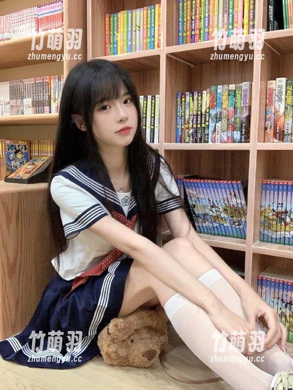 尤蜜荟 - 周妍希的粉色世界：这组动人心魄的套图合集，让我们一起沉醉其中.txt