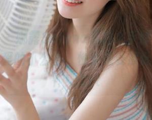 尤蜜荟 – 娜露Selena私拍水手服套图，清新可爱的小公主，快来感受那份少女情怀！.txt