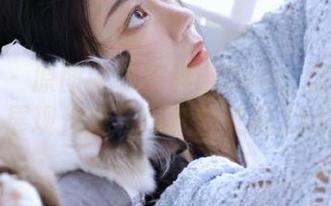 尤蜜荟 – 原图中的宋梓诺Bee：旗袍写真展现传统与现代的交融.txt