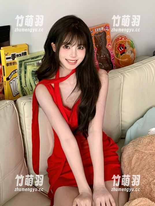 微密圈 - 希希Gina的连体衣写真，免费下载带你走进别样的时尚世界！.txt