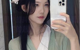 高清图册中的抖娘利世：定制长靴展现女性的魅力与力量！.txt