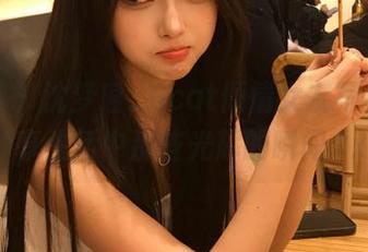 推女神 – 沈梦瑶_Gcat倾情女友写真集，分享生活中那些光辉的瞬间.txt