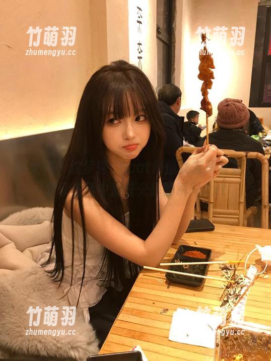 推女神 - 沈梦瑶_Gcat倾情女友写真集，分享生活中那些光辉的瞬间.txt