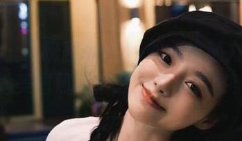 推女神 – 莫晓茜sunny的豹纹魅力真相，饱览她美图照片中的个性与风格！.txt