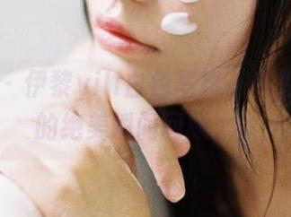 星颜社 – 伊黎yili白色写真，私拍美图中的绝美瞬间回顾.txt