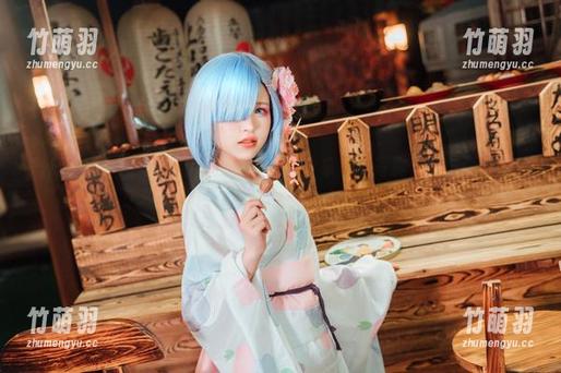 揭开晕崽Zz小琵琶精的神秘面纱，分享她的写真作品与创作心路！.txt