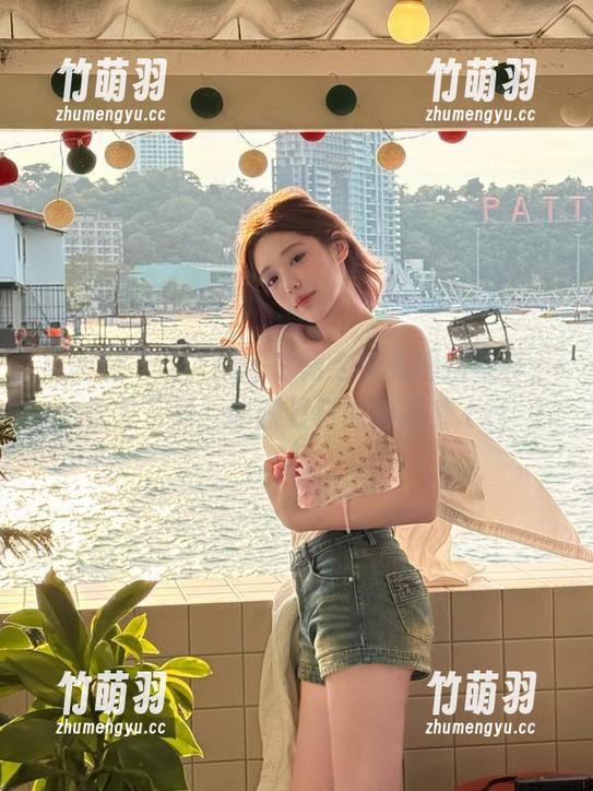 果团网 - 甜Abby白裙全套无遮挡写真，快来下载，收获夏日的清凉感.txt