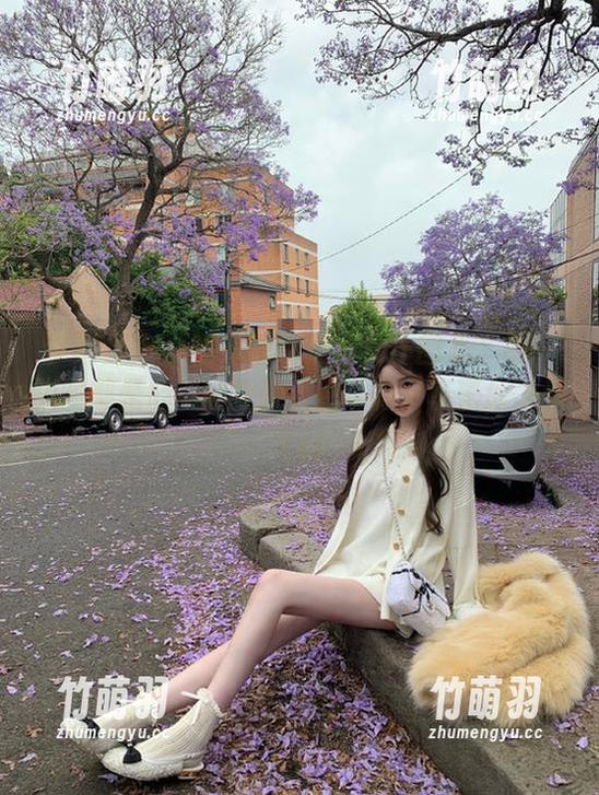 梦丝女神 - 精致晓晓蕾丝女仆图集：每一张图都是心灵的呼唤，愿与你分享蕾丝之梦.txt
