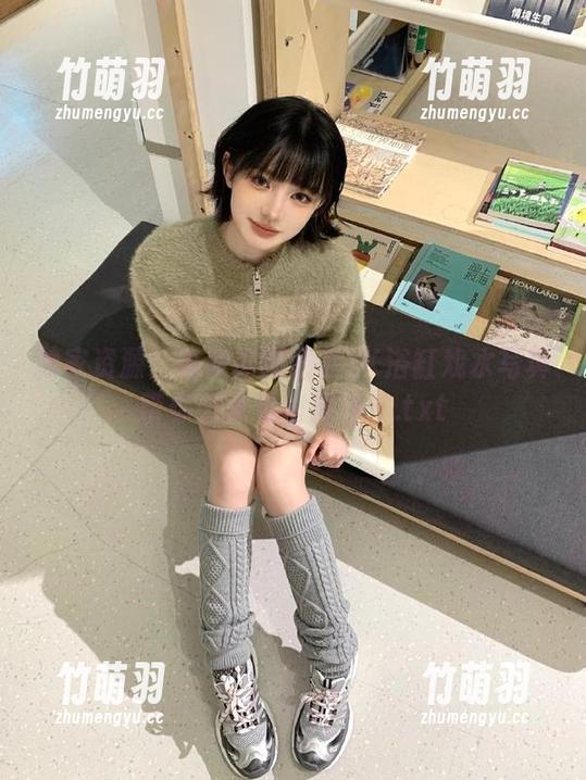独家资源！森萝财团最新JK浴缸戏水写真带你畅享夏日清凉！.txt