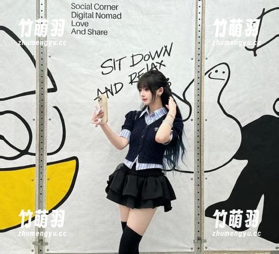 模范学院 - 白子嫣nicky短裤高清写真套图，尽情展现你的夏日魅力！.txt