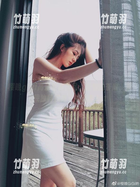 樱晚gigi高清写真作品：颠倒的荼靡，展现独特视角下的美丽.txt