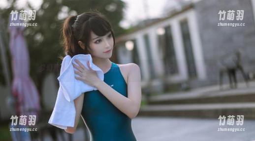 梦幻夏日小院：汪知子的原图更新，带你享受浪漫假期.txt