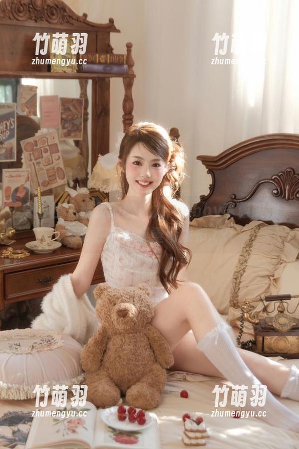 爱蜜社 - 精灵般的魅力：Abby李雅眼镜写真在线合集重磅发布.txt