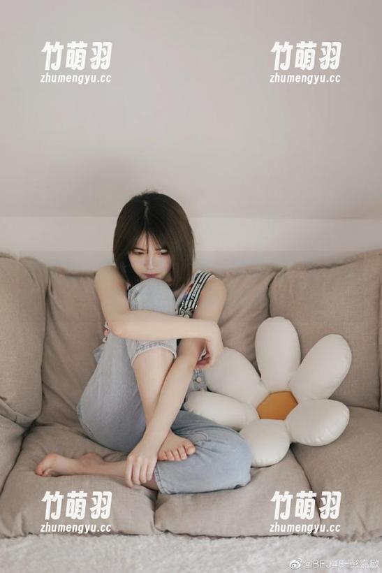 爱蜜社 - 黑色摄影世界里的福利：瑞妤带你领略别样风采.txt