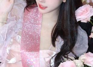 精美新作！猫九酱刀舞写真分享，感受她的独特魅力与艺术才华.txt
