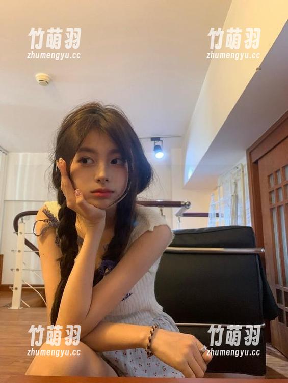 白莉爱吃巧克力的打工女仆图集：分享职场日常背后的那些搞笑瞬间！.txt