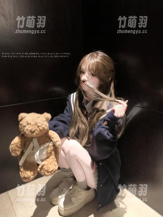 秀人网 - 火速收藏：baby嘉茵秘书写真，限时免费资源大放送！.txt