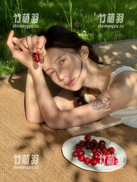 秀人网 - 你的兔妹妹精心打造全新图集，妹妹作品让你体验甜美与温暖！.txt