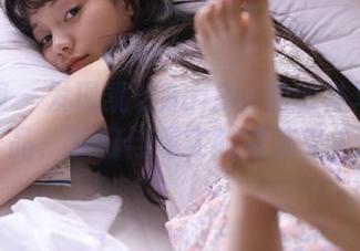 秀人网 – 发现凯竹BuiBui的丝袜写真在线作品，梦幻与现实的完美交汇.txt