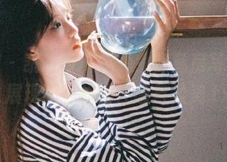 秀人网 – 凯竹Quinn兔女郎私房写真合集：展现不一样的性感与柔美.txt