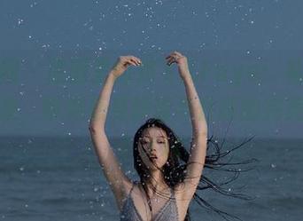 秀人网 – 原图里的刘飞儿Faye：私房修女形象，带你感受静谧与性感的完美结合！.txt
