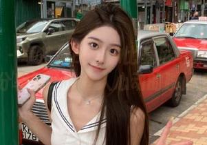 秀人网 – 卓芷伊EricA比基尼写真作品集，分享每一个令人心动的瞬间.txt