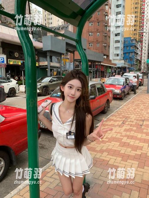 秀人网 - 卓芷伊EricA比基尼写真作品集，分享每一个令人心动的瞬间.txt