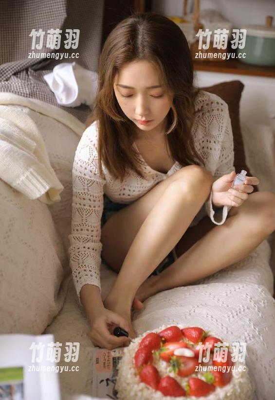 秀人网 - 释放职场风采，周于希sandy白衬衫肉丝写真作品展现女性的力量.txt