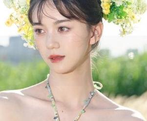 秀人网 – 夏日限定：高清周慕汐写真，带你畅游在阳光与海风中.txt