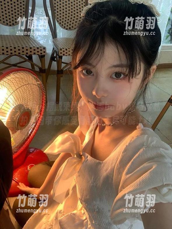秀人网 - 摆脱束缚，娜娜baby双马尾私拍美图带你感受青春的无尽可能.txt