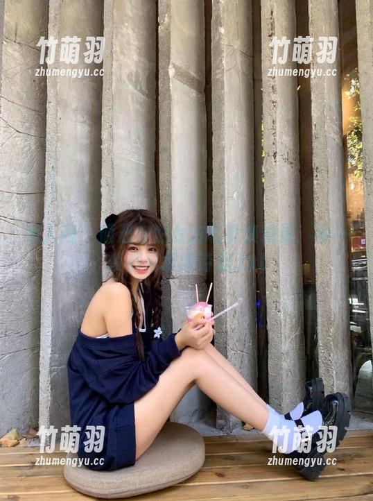秀人网 - 倾心安然女友写真集精选：每一帧都是爱的诗篇.txt